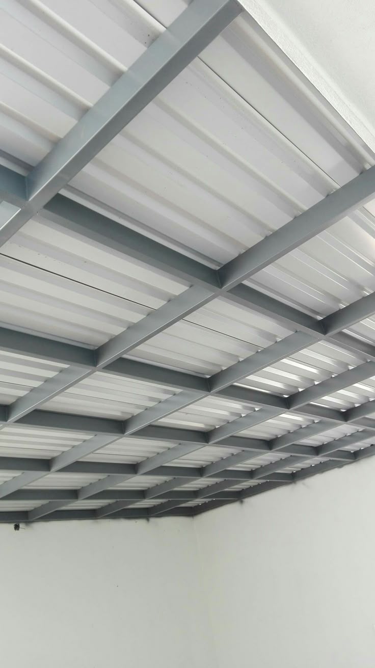 Read more about the article Inspirasi Canopy Carport Alderon yang Kokoh dan Tahan Lama